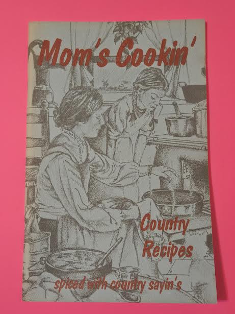 2 Mom's Cookin' Country Recipes Cook Books 1986